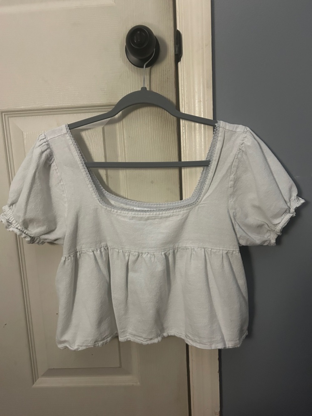 Vigoss White Square Neck Puff Sleeve Crop Top